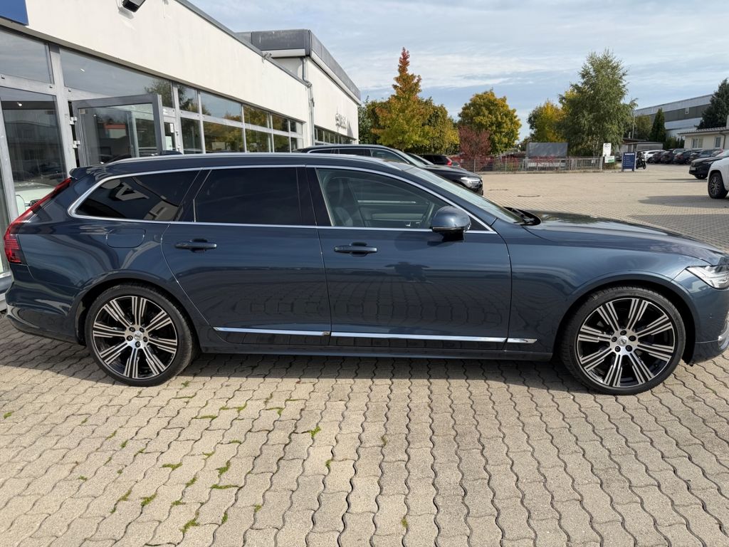 Volvo V90 2022