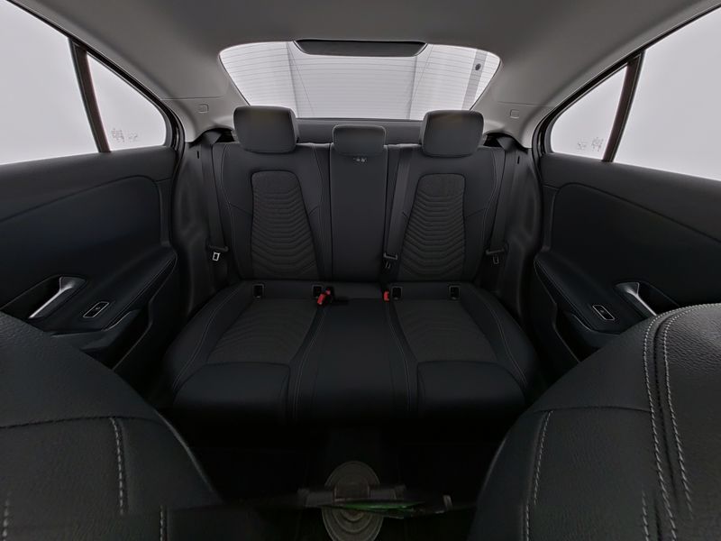 Mercedes-Benz A 200 2024