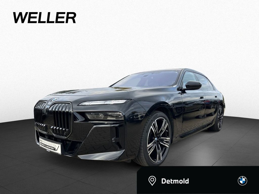 BMW 740 2024
