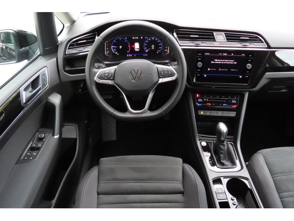 Volkswagen Touran 2023