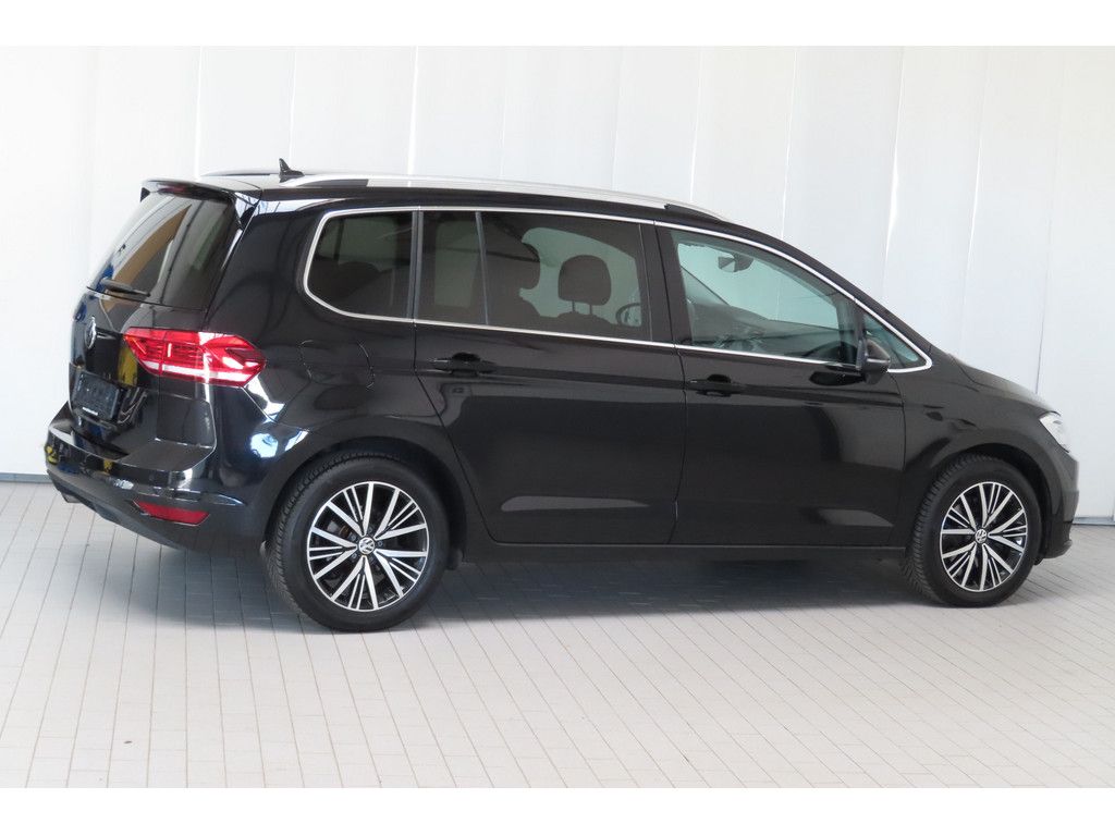 Volkswagen Touran 2023