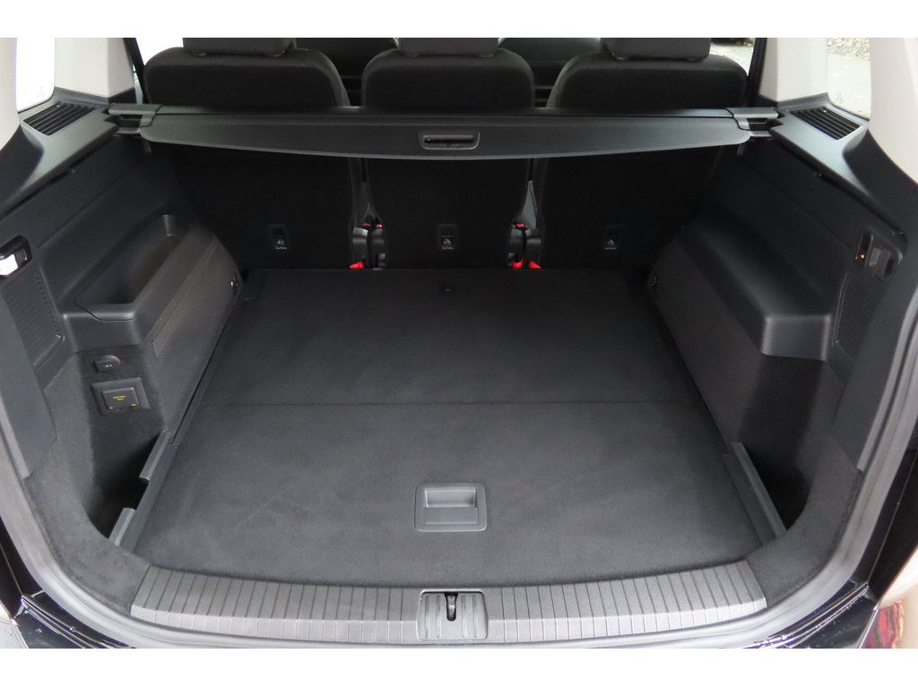 Volkswagen Touran 2023