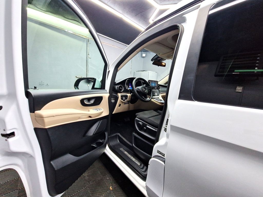 Mercedes-Benz Other 2022