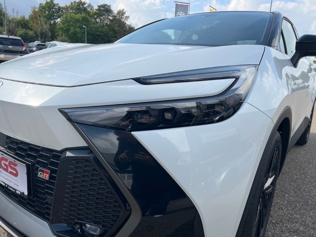 Toyota C-HR 2025