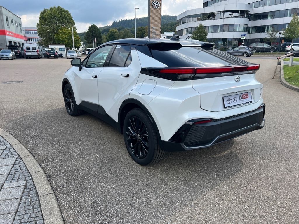 Toyota C-HR 2025