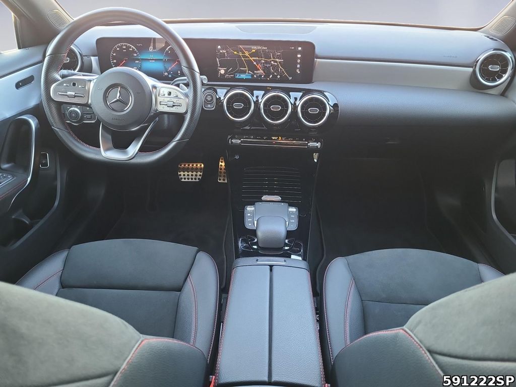 Mercedes-Benz A 220 2022