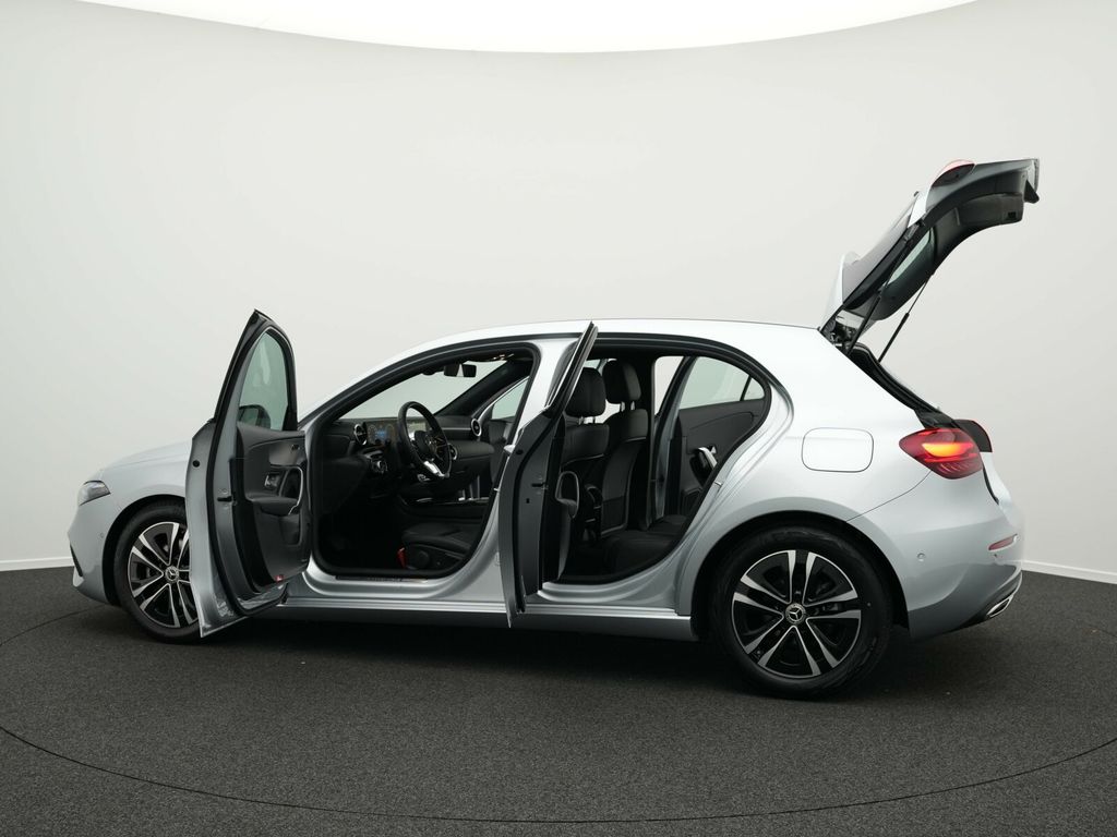Mercedes-Benz A 180 2024
