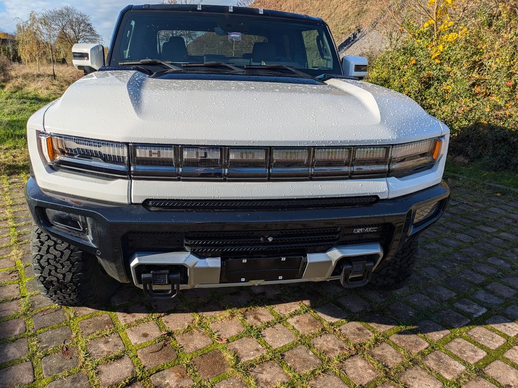 Hummer Other 2024