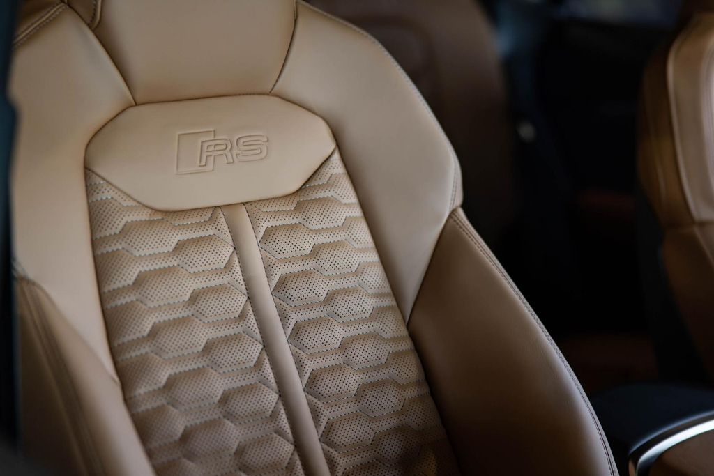 Audi RSQ8 2025