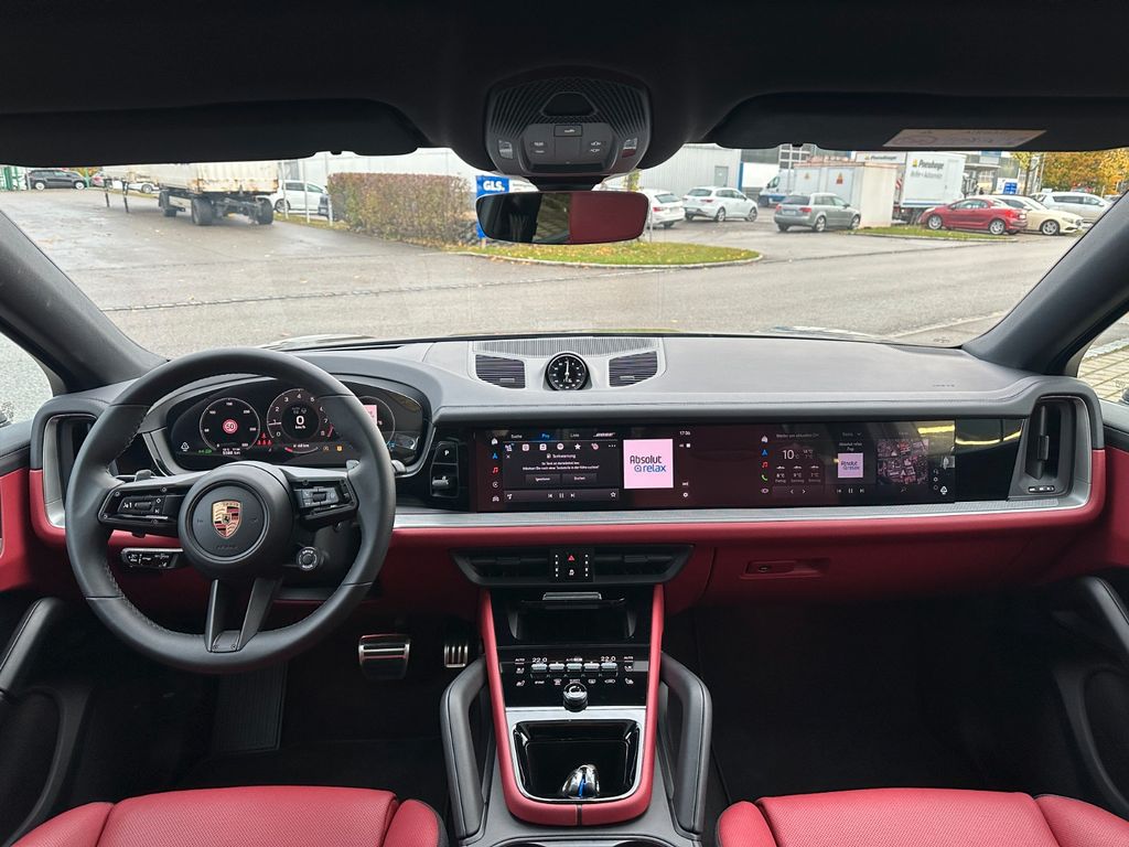 Porsche Cayenne 2025