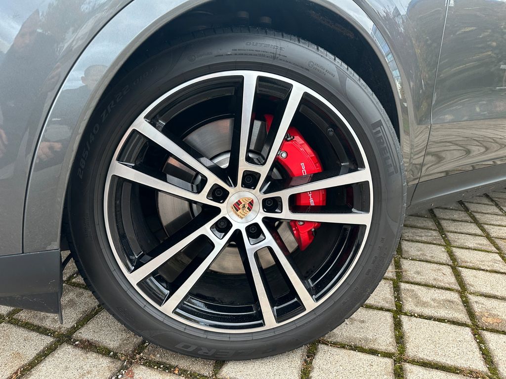 Porsche Cayenne 2025