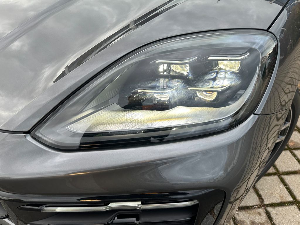 Porsche Cayenne 2025