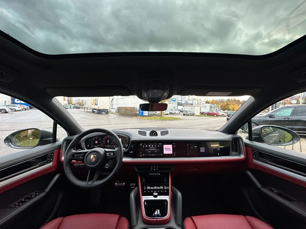 Porsche Cayenne 2025