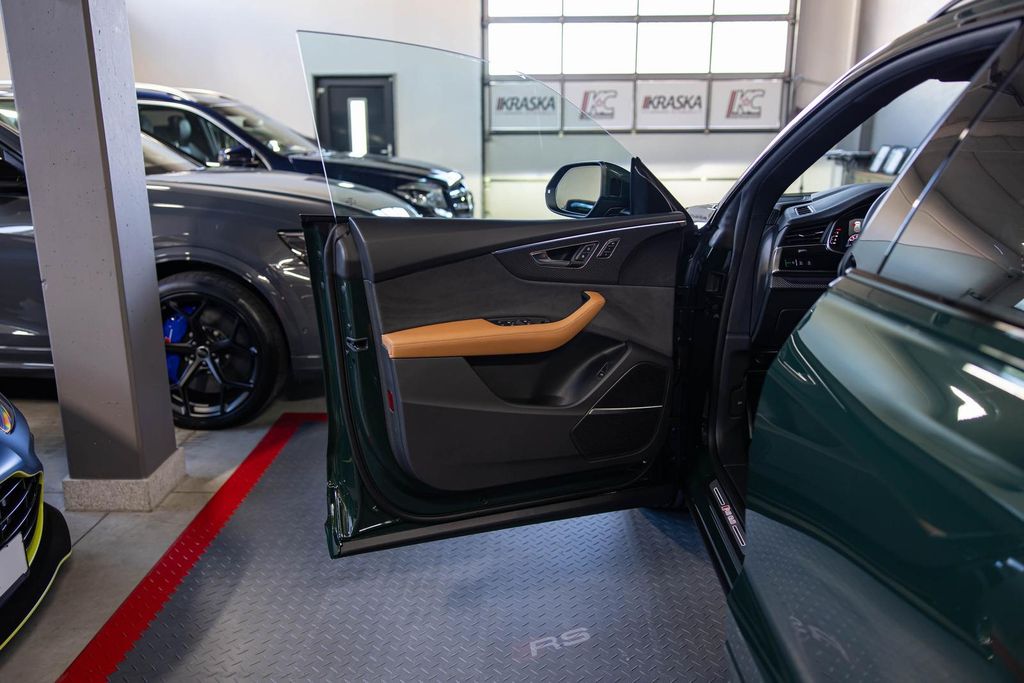 Audi RSQ8 2025