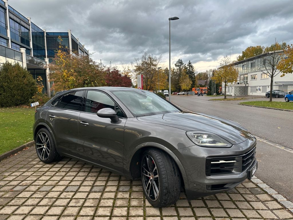 Porsche Cayenne 2025