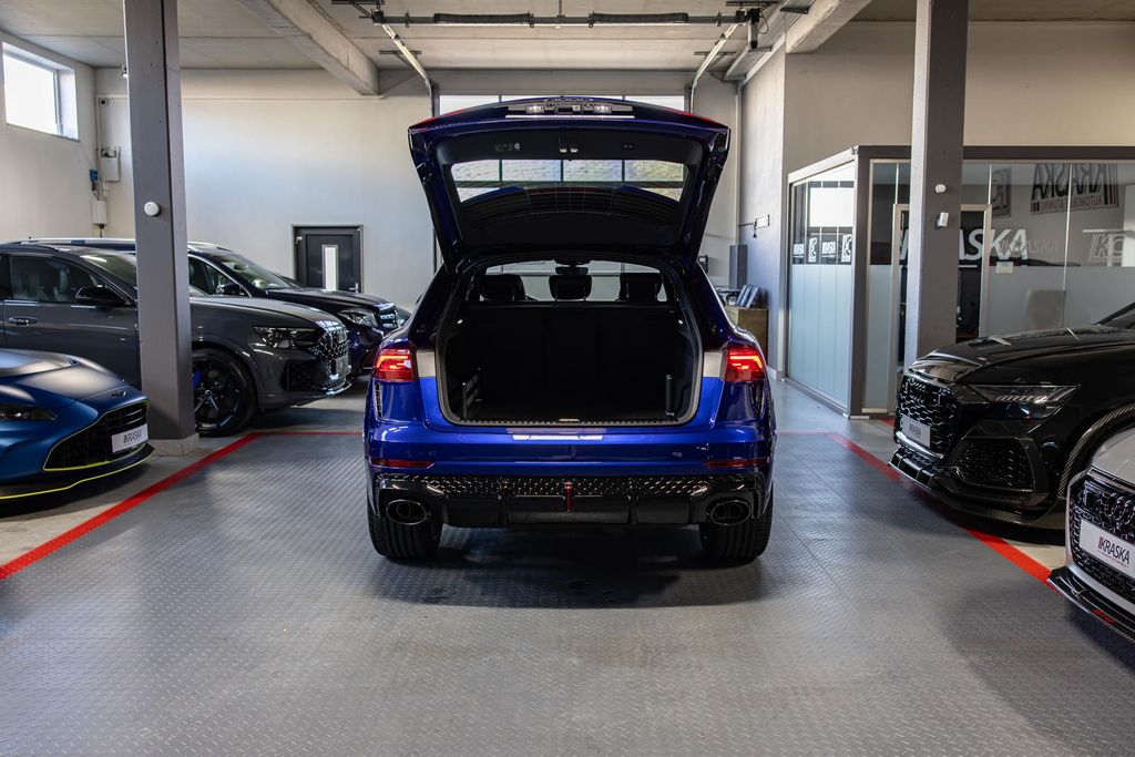 Audi RSQ8 2025