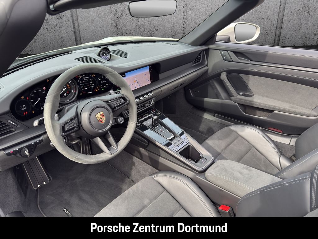 Porsche 992 2024