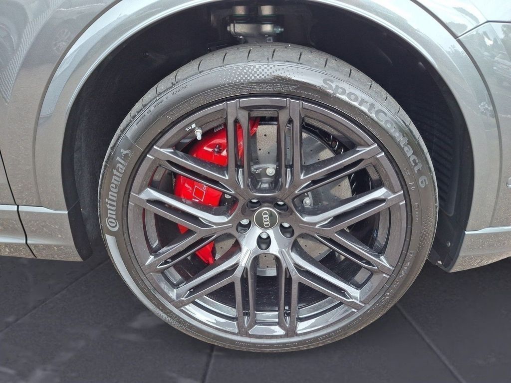 Audi RSQ8 2025