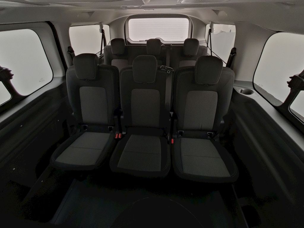 Volkswagen T7 Caravelle 2025