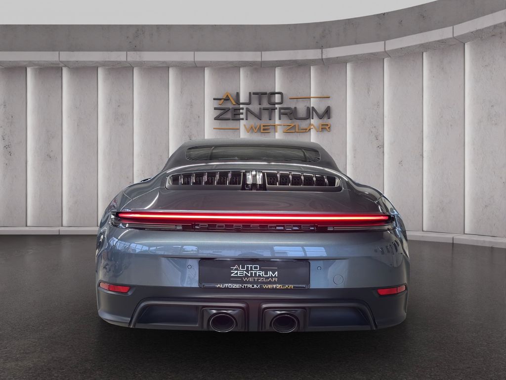 Porsche 992 2025