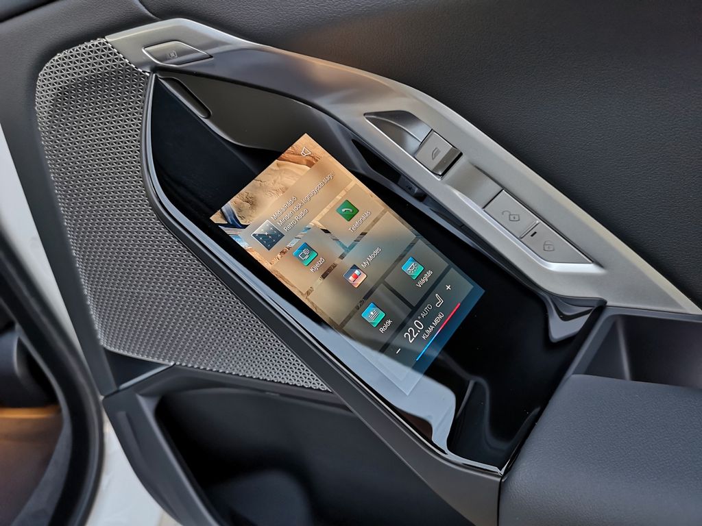 BMW i7 2025