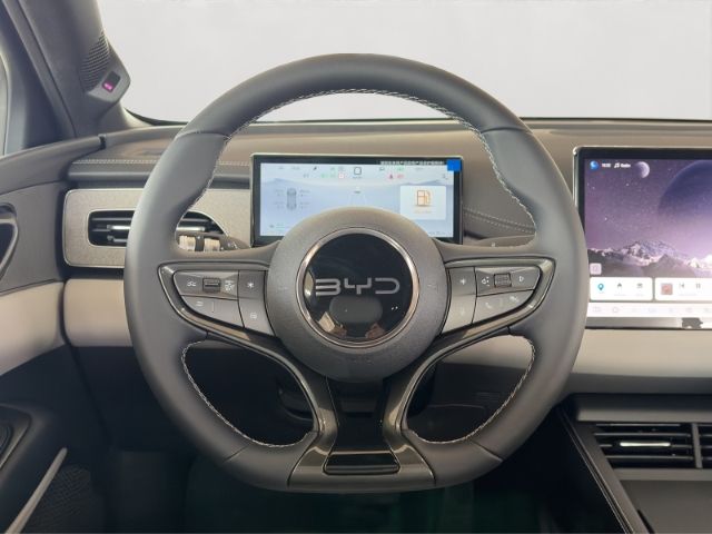 BYD SEAL
