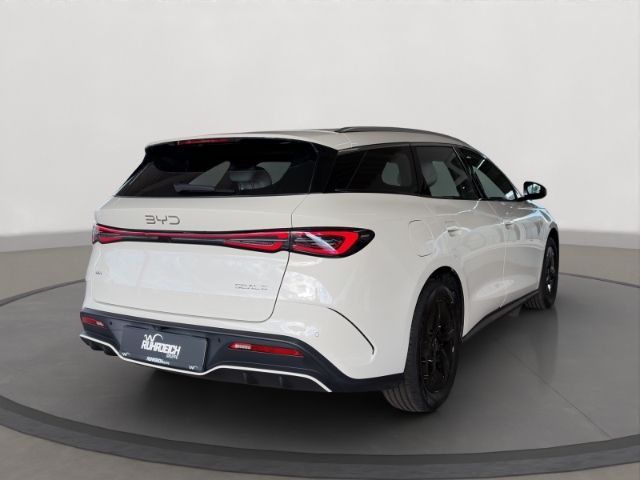 BYD SEAL