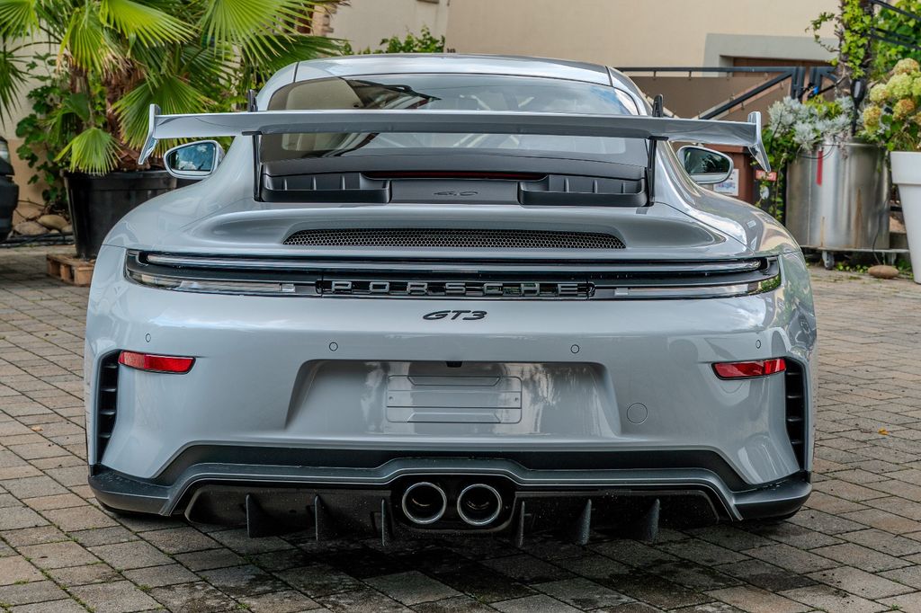 Porsche 992