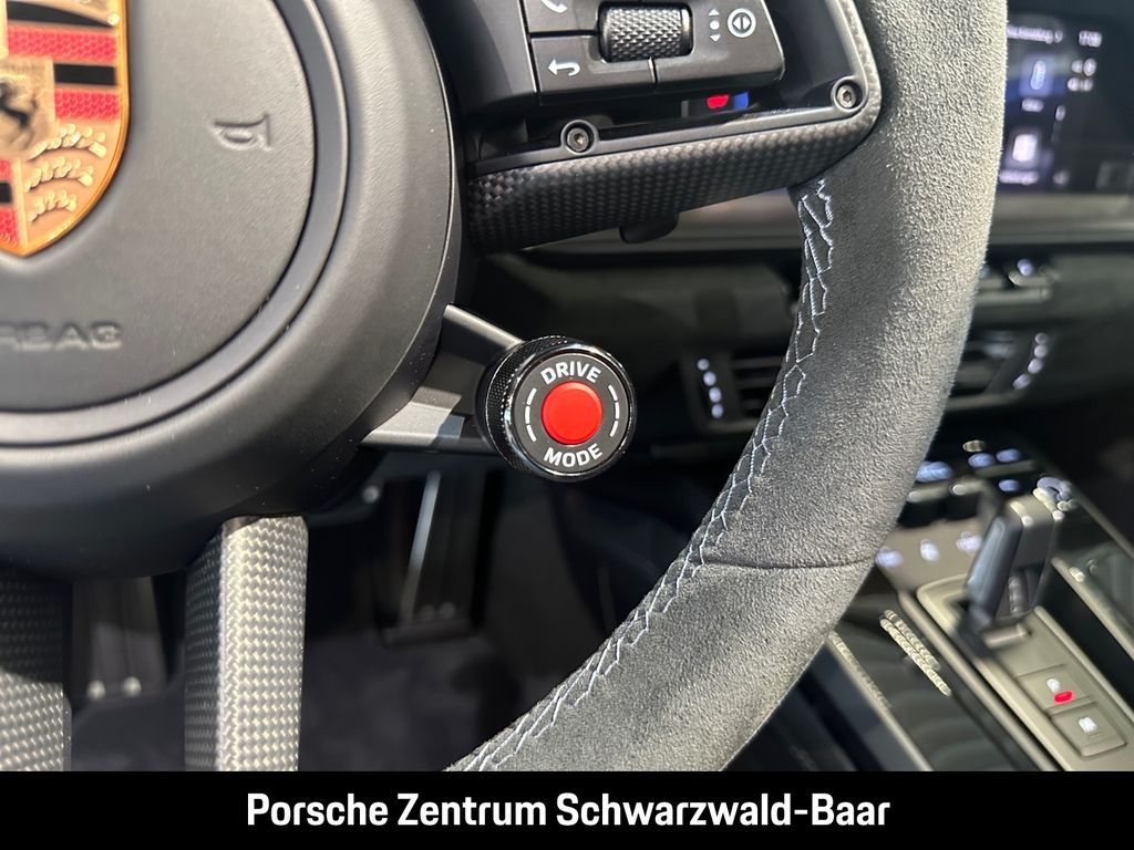 Porsche 992 2025