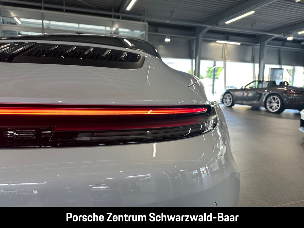 Porsche 992 2025