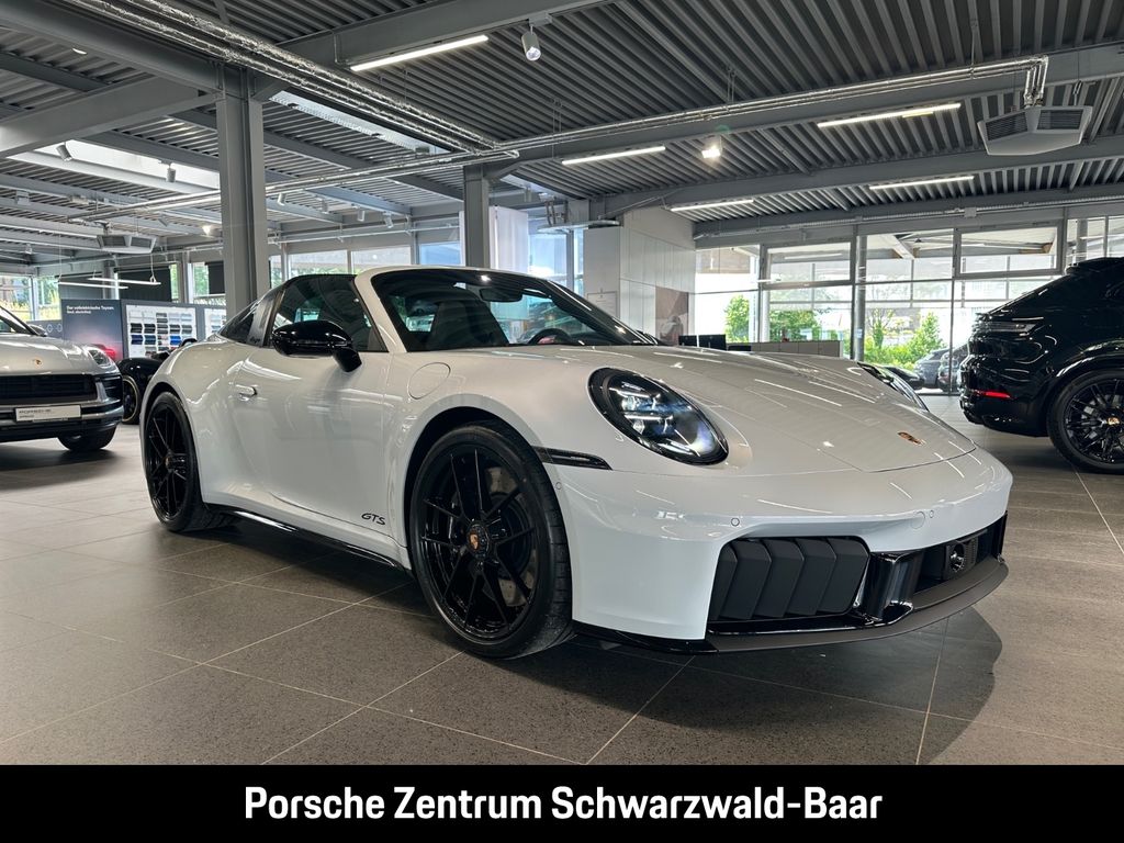 Porsche 992 2025