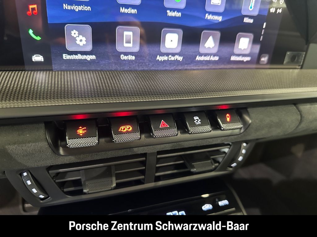Porsche 992 2025