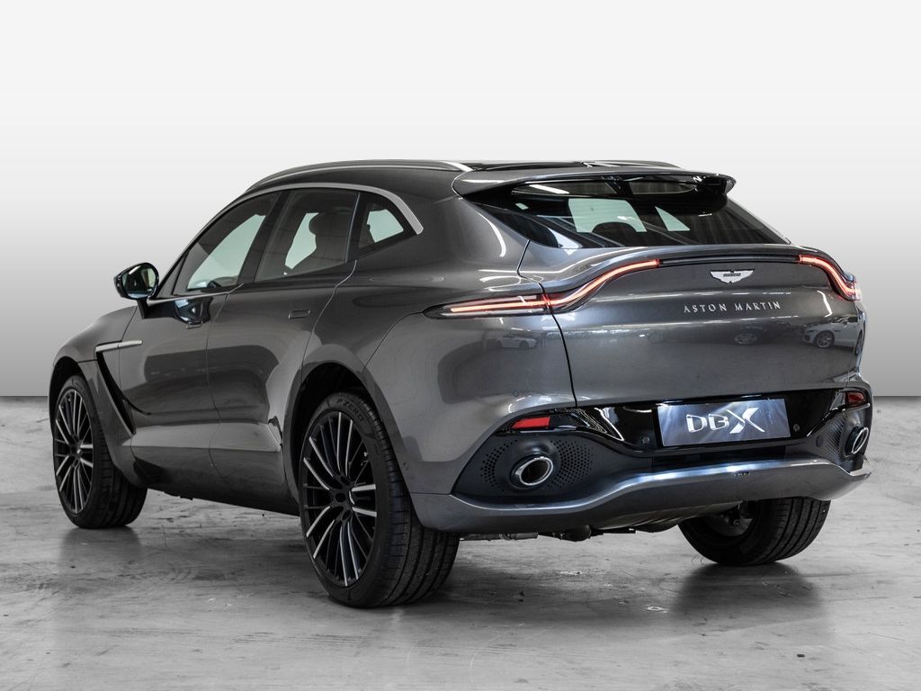 Aston Martin DBX 2024