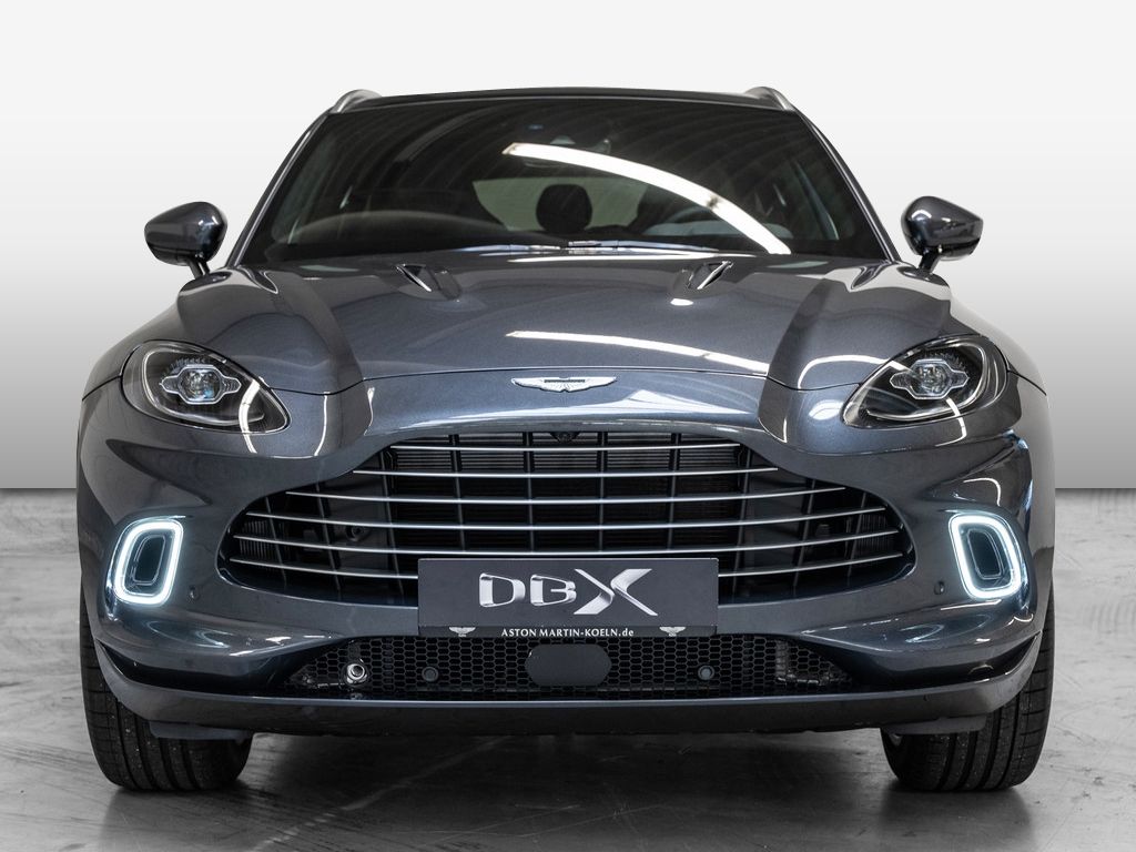 Aston Martin DBX 2025