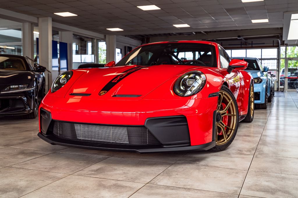 Porsche 992 2025
