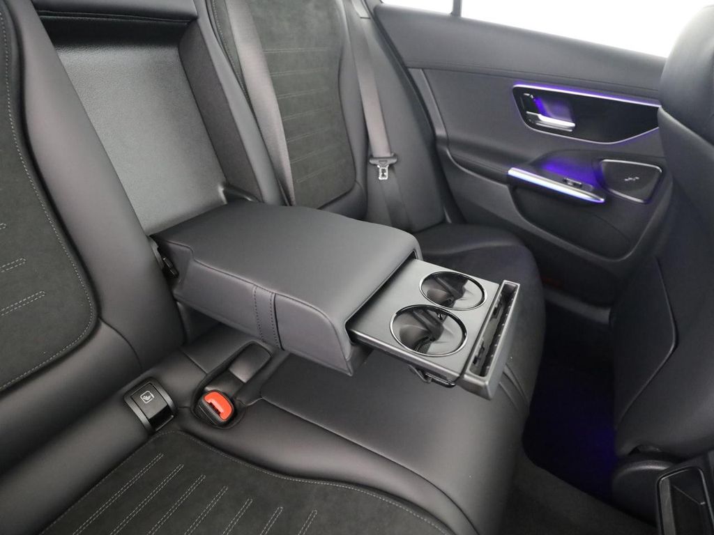 Mercedes-Benz C 220 2025