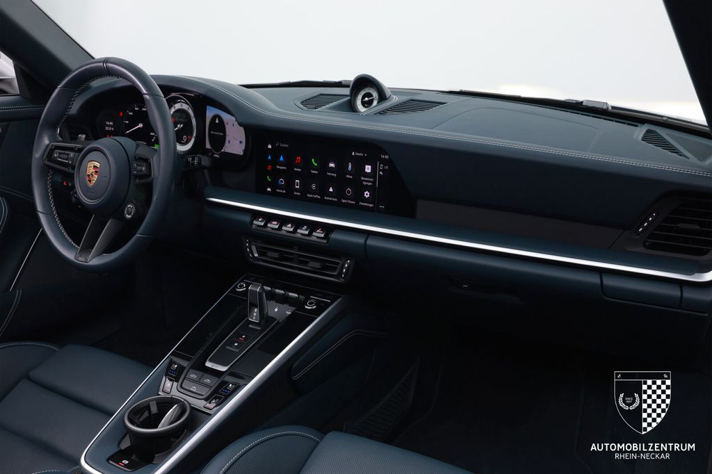 Porsche 911 2023