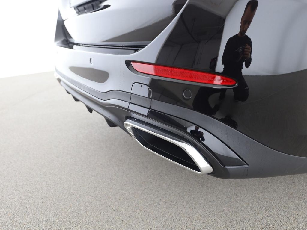 Mercedes-Benz C 220 2025