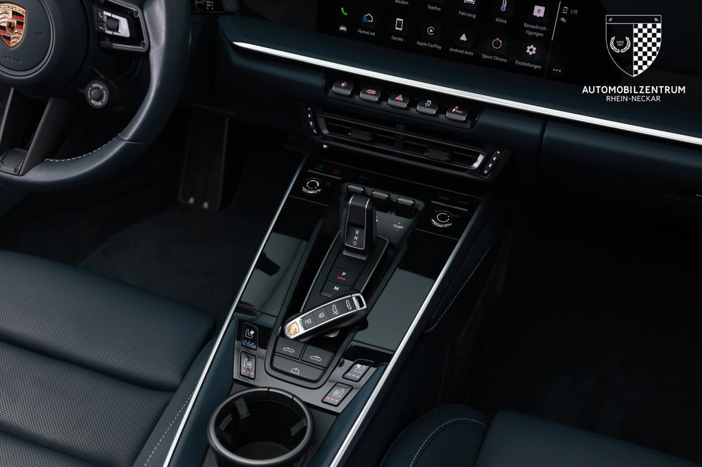Porsche 992 2023