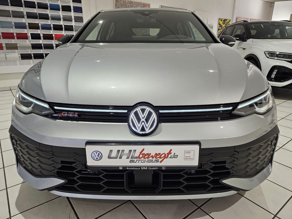 Volkswagen Golf 2025