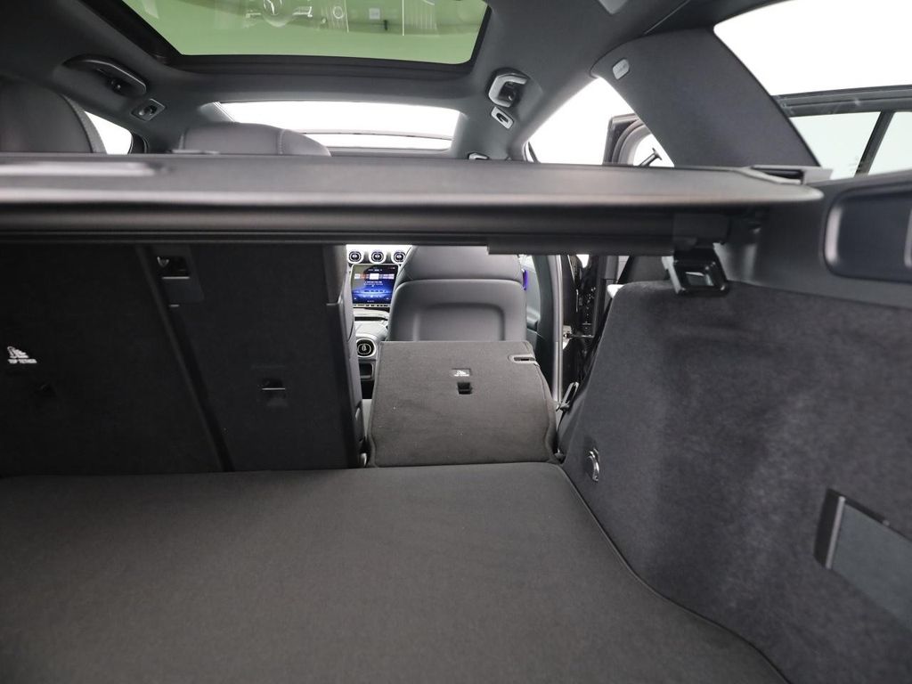 Mercedes-Benz C 220 2025