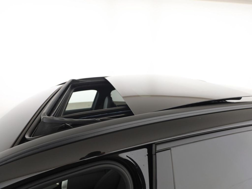 Mercedes-Benz C 220 2025