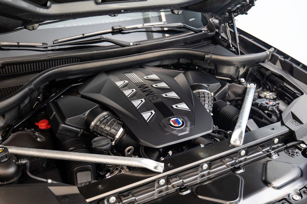 ALPINA XB7 2023
