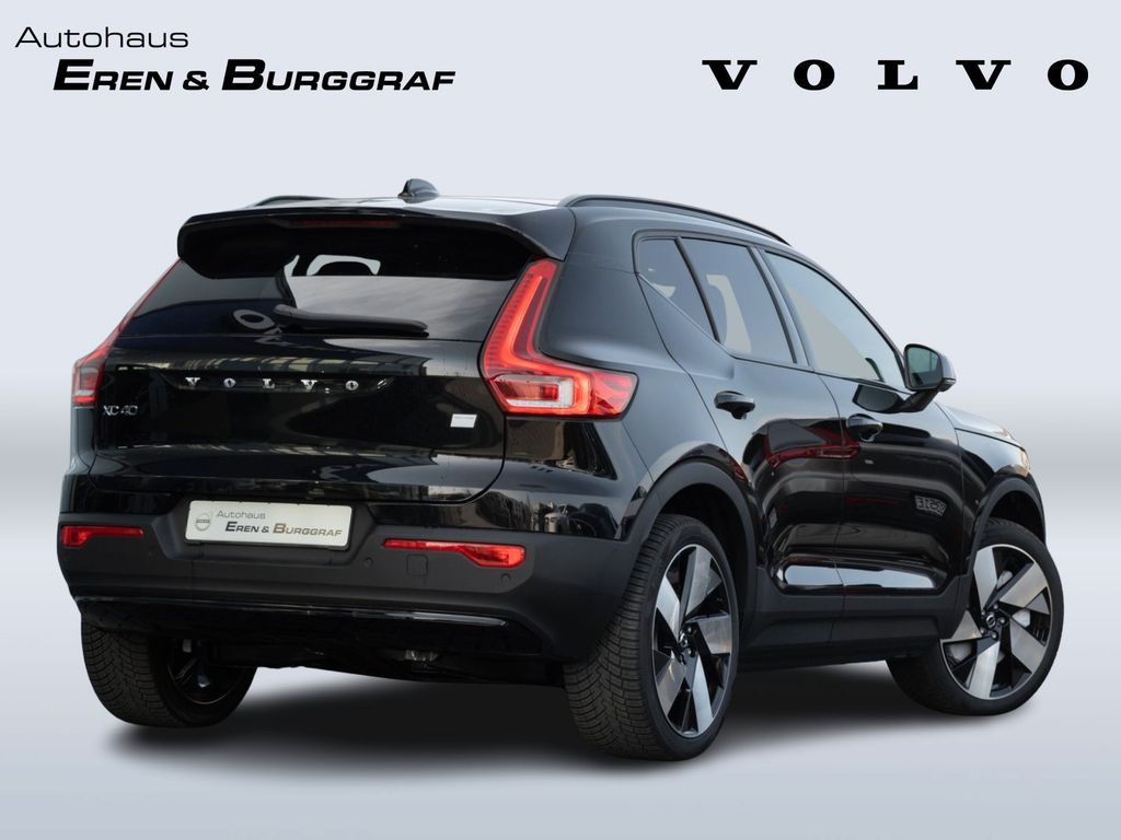 Volvo XC40 2025