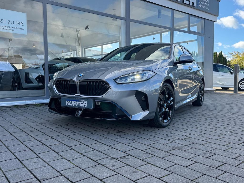 BMW 120 2024