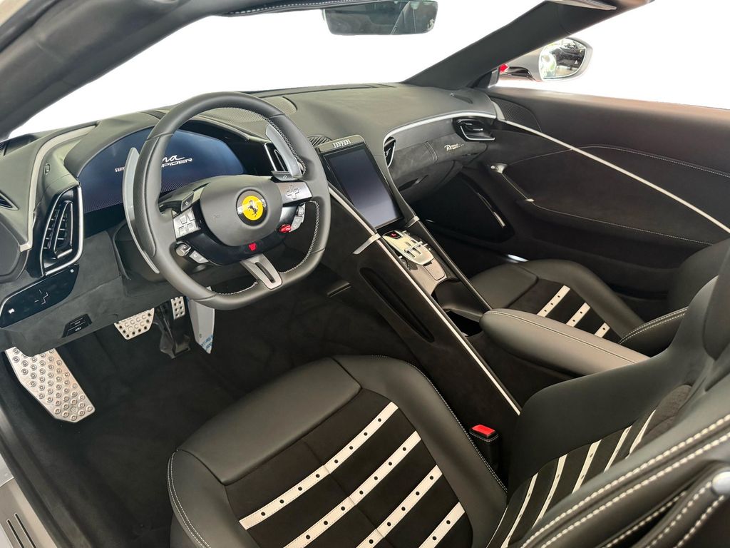 Ferrari Roma 2025