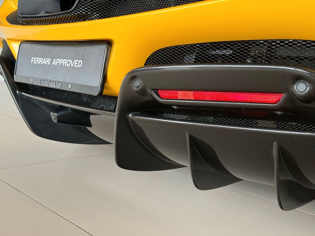 Ferrari 296 GTB 2023