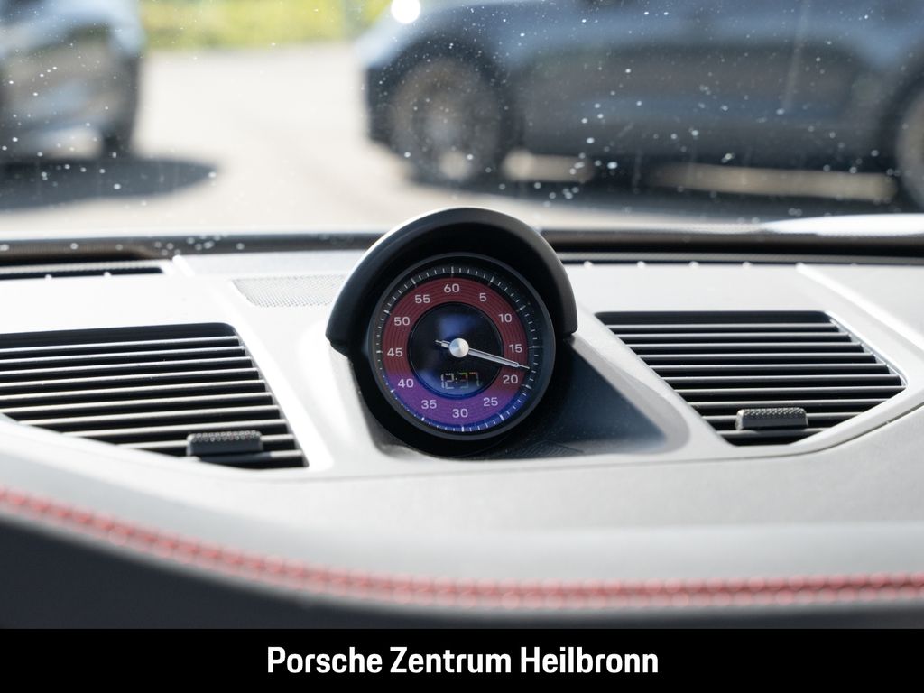 Porsche 992 2024