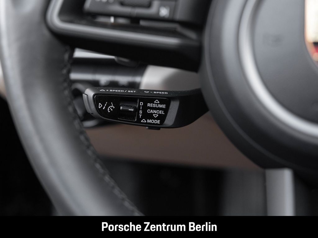 Porsche 992 2024