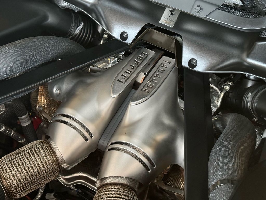 Ferrari 296 GTB 2023